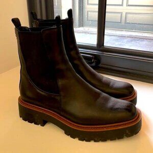 Sam Edelman chunky sole Chelsea boots - Size 10.